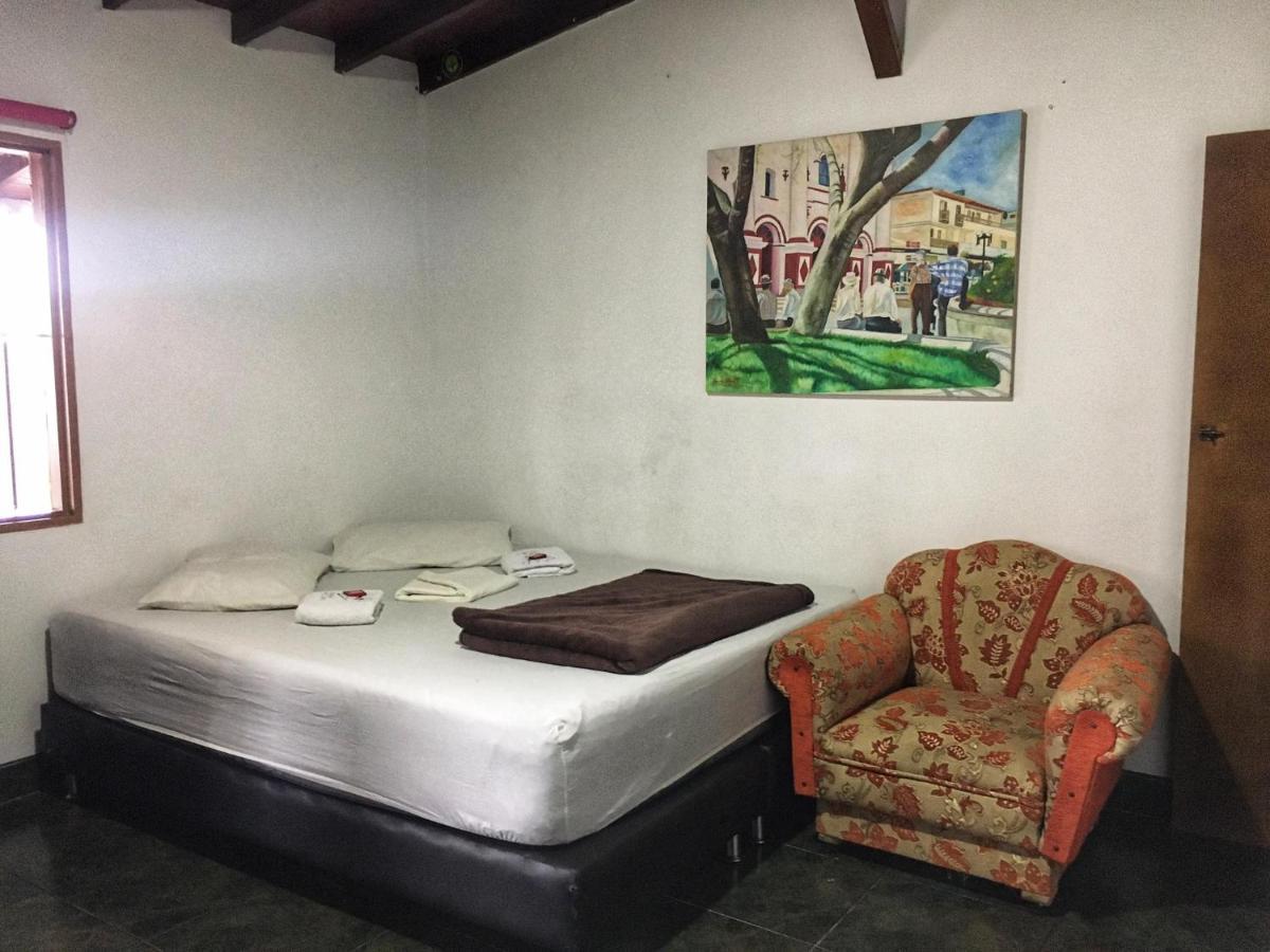 La Casona Hostel Guatapé Extérieur photo